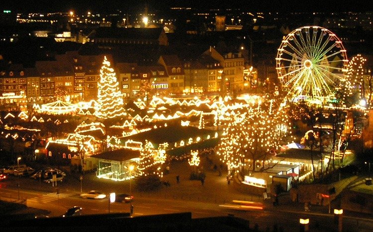幻想的でロマンチックなイベント クリスマス マーケット その1 Ruf本国ドイツの文化をお届けする連載コラム コラム Ruf ルフ ドイツのアップホルスターベッドブランド